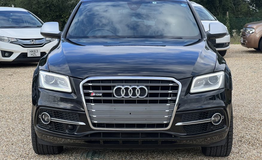 AUDI SQ5 2014, 3.0 PETROL FULLY LOADED, 4WD, 5 SEATER, PAN ROOF, ALLOYS, PEARL BLACK PAINT, BLACK & BROWN LEATHER INTERIOR