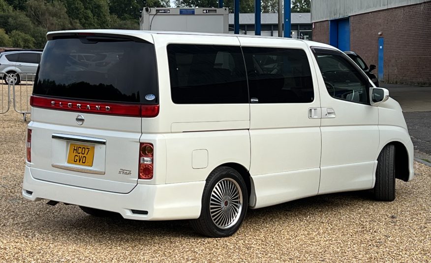 NISSAN ELGRAND 2007, HIGHWAY STAR, 3.5 V6 FULLY LOADED, 4WD, 8 SEATER, PEARL WHITE PAINT, BLACK LEATHER INTERIOR
