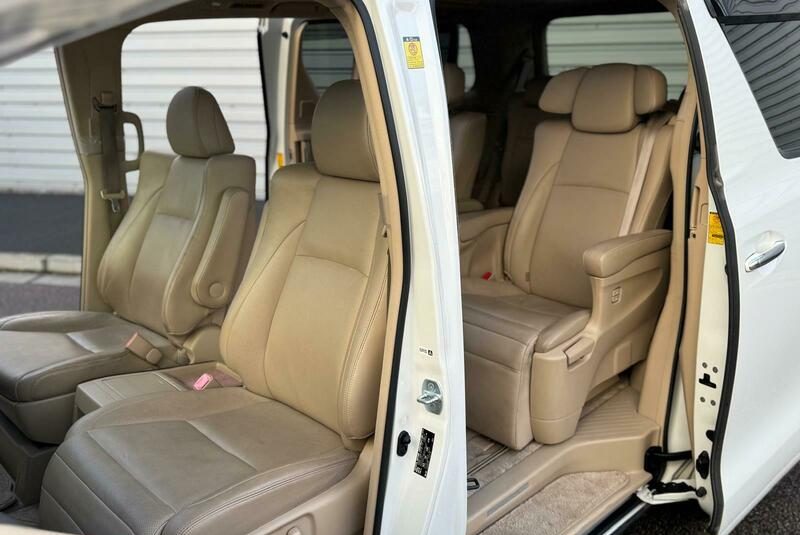 TOYOTA VELLFIRE ALPHARD 3.5 LUXURY PACKAGE 2011 AUTO PETROL