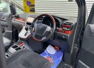 Toyota Vellfire 4X4