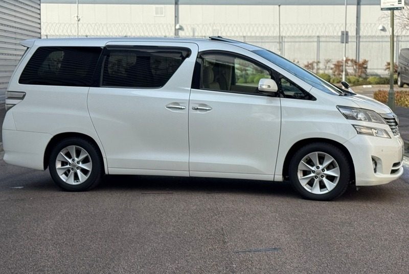 TOYOTA VELLFIRE ALPHARD 3.5 LUXURY PACKAGE 2011 AUTO PETROL