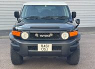 TOYOTA FJ CRUISER LAND CRUISER 2012 PETROL 4.0 V6 FULLY LOADED, 5 SEATER