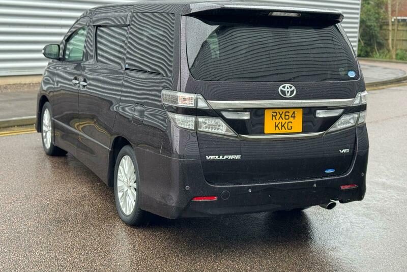 TOYOTA VELLFIRE 2014, 3.5 V6 PETROL 8 SEATER