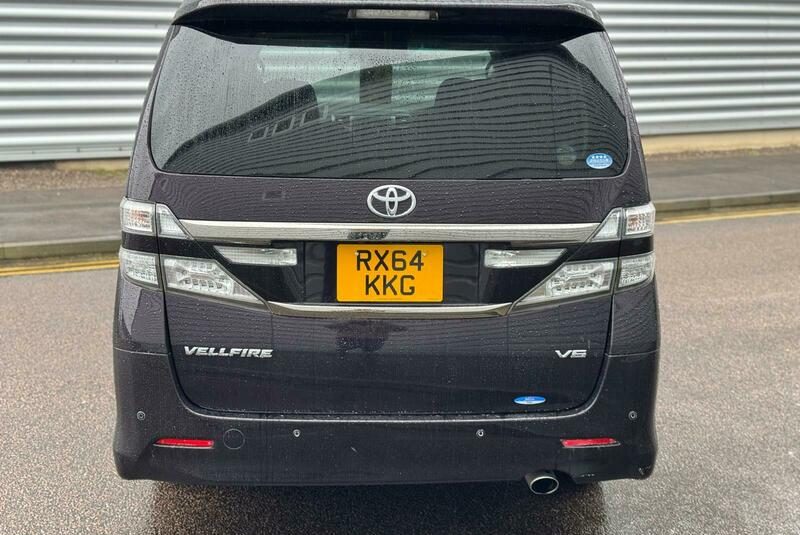 TOYOTA VELLFIRE 2014, 3.5 V6 PETROL 8 SEATER