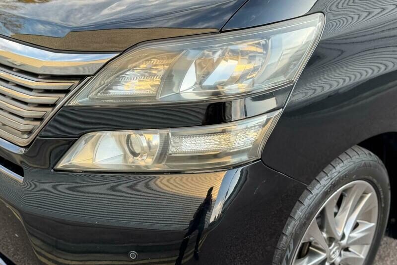 Toyota Vellfire Alphard 2.4 Golden Eyes Petrol Auto Fresh Import 7 seater