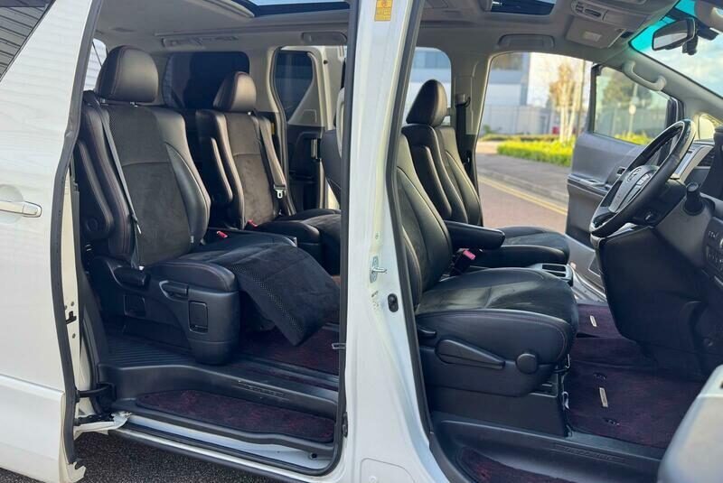 TOYOTA VELLFIRE ALPHARD 2014, G EDITION 3.5 V6 PETROL FULLY LOADED, 7 SEATER