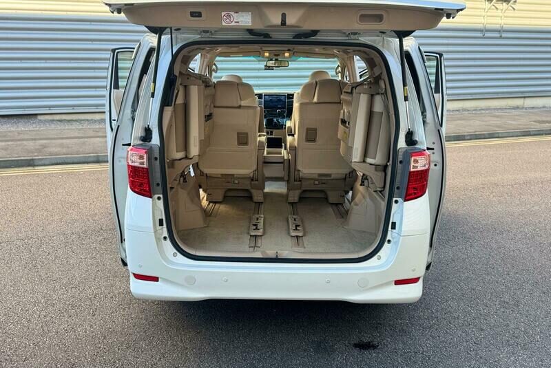 Toyota Alphard Vellfire 3.5 V6 Petrol 2014 Top Spec Reclining Seat Double Sunroof