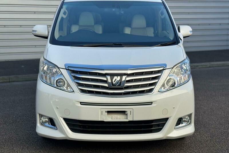 Toyota Alphard Vellfire 3.5 V6 Petrol 2014 Top Spec Reclining Seat Double Sunroof