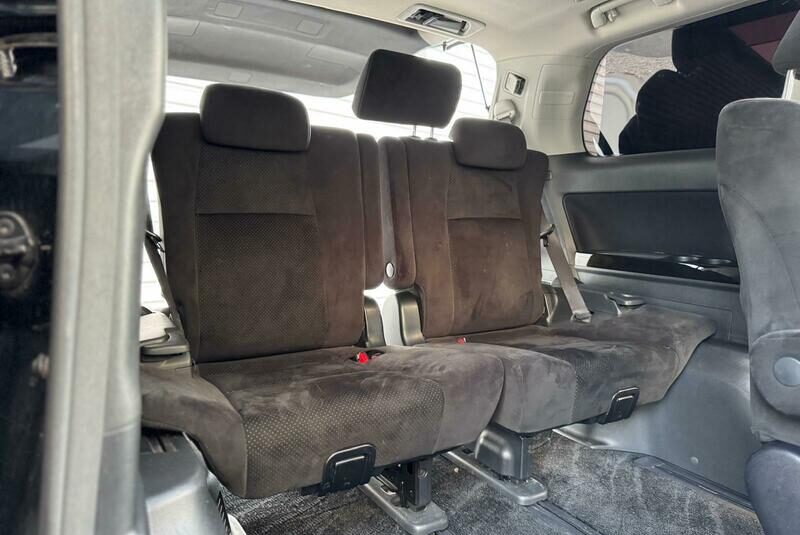 Toyota Vellfire Alphard 2.4 Golden Eyes Petrol Auto Fresh Import 7 seater