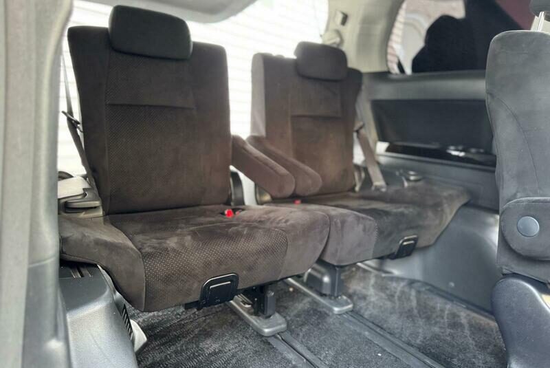 Toyota Vellfire Alphard 2.4 Golden Eyes Petrol Auto Fresh Import 7 seater