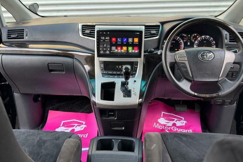 Toyota Vellfire Alphard 2.4 Golden Eyes Petrol Auto Fresh Import 7 seater