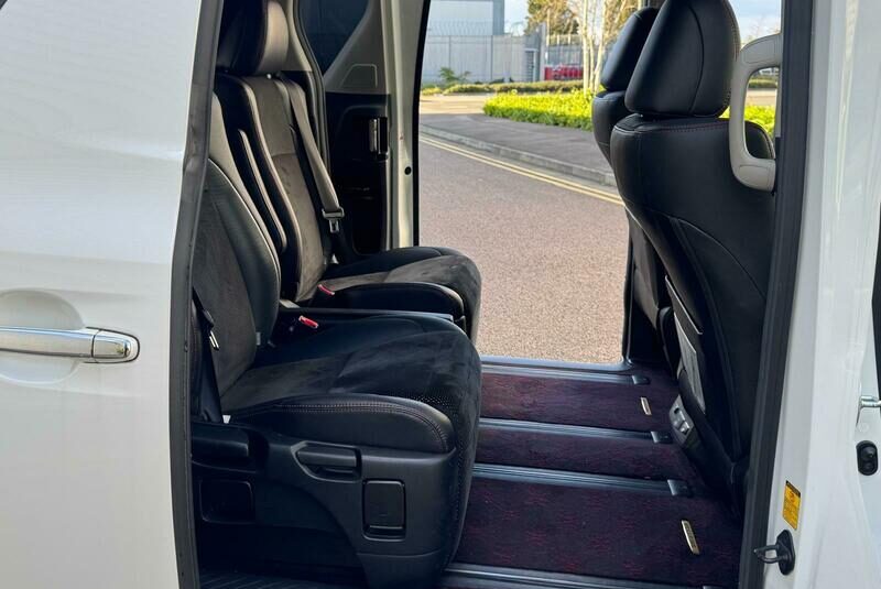 TOYOTA VELLFIRE ALPHARD 2014, G EDITION 3.5 V6 PETROL FULLY LOADED, 7 SEATER