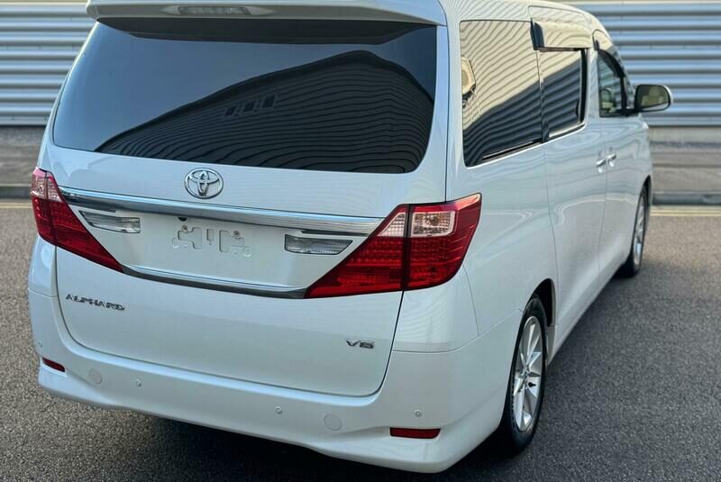 Toyota Alphard Vellfire 3.5 V6 Petrol 2014 Top Spec Reclining Seat Double Sunroof
