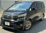 TOYOTA VELLFIRE 2013, GOLDEN EYES EDITION 2.4L PETROL, IMMACULATE CONDITION