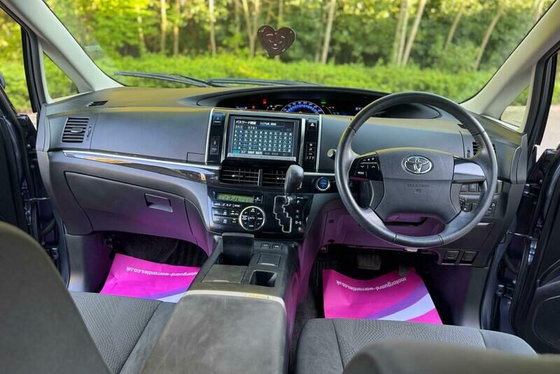 Toyota Estima HYBRID 2013