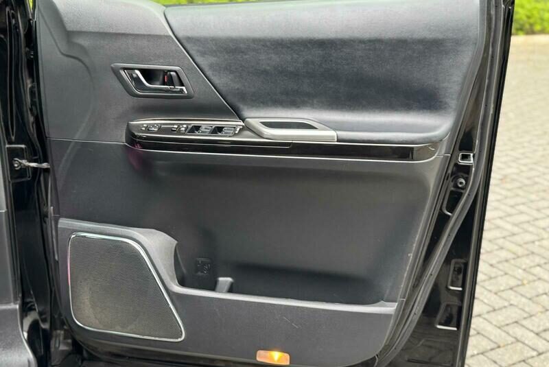 TOYOTA VELLFIRE 2014 VELLFIRE ALPHARD, GOLDEN EYES EDITION 2.4L PETROL, MINT CON