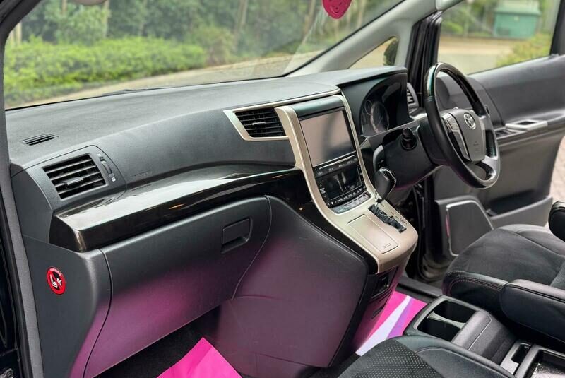 TOYOTA VELLFIRE 2014 VELLFIRE ALPHARD, GOLDEN EYES EDITION 2.4L PETROL, MINT CON