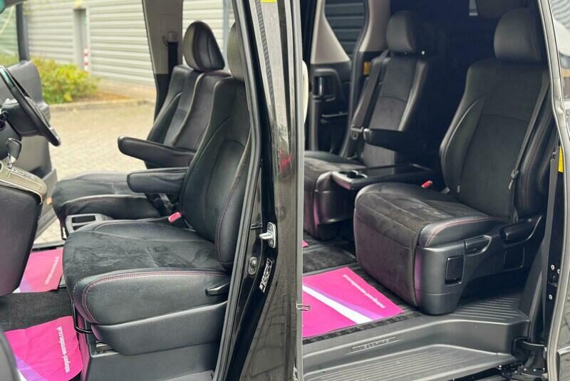 TOYOTA VELLFIRE 2014 VELLFIRE ALPHARD, GOLDEN EYES EDITION 2.4L PETROL, MINT CON