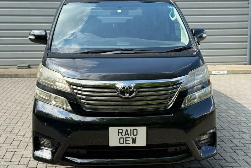 TOYOTA VELLFIRE 2010, 2.4 PETROL, FULLY LOADED, 7 SEATER, SPORTY LOOKS