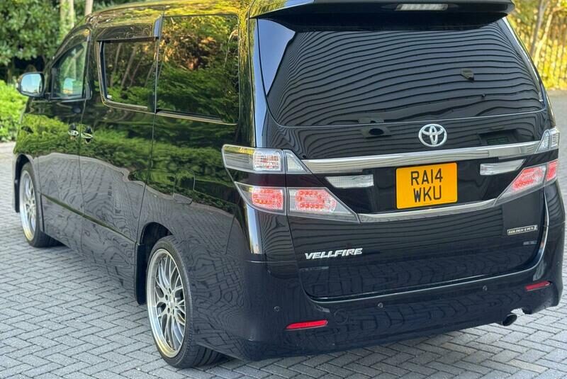 TOYOTA VELLFIRE 2014 VELLFIRE ALPHARD, GOLDEN EYES EDITION 2.4L PETROL, MINT CON