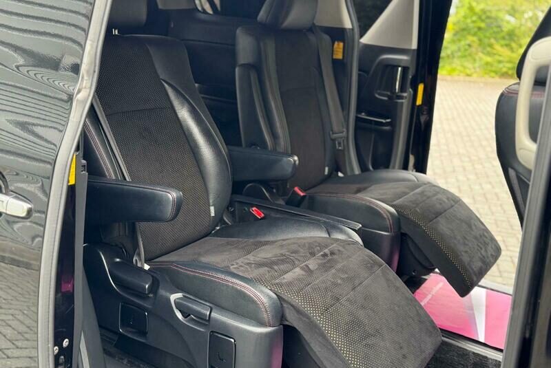 TOYOTA VELLFIRE 2014 VELLFIRE ALPHARD, GOLDEN EYES EDITION 2.4L PETROL, MINT CON