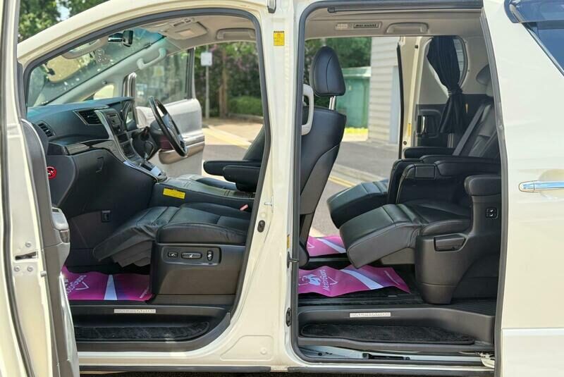 TOYOTA ALPHARD VELLFIRE 2013, PLATINUM, 2.4 PETROL, AUTO, Pearl White