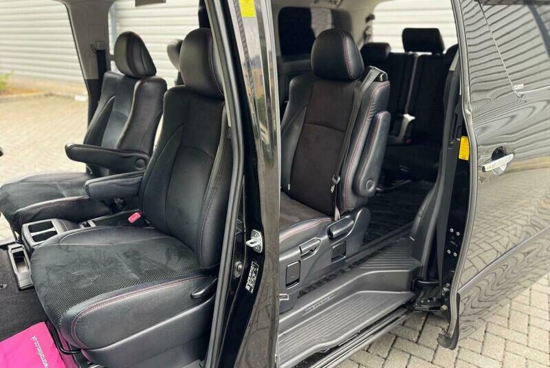 TOYOTA VELLFIRE 2014 VELLFIRE ALPHARD, GOLDEN EYES EDITION 2.4L PETROL, MINT CON