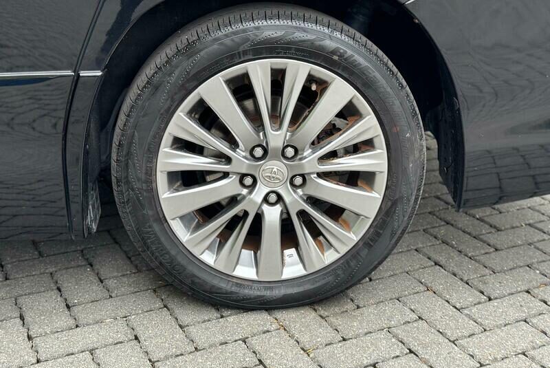 TOYOTA VELLFIRE 2014 VELLFIRE ALPHARD, GOLDEN EYES EDITION 2.4L PETROL, MINT CON