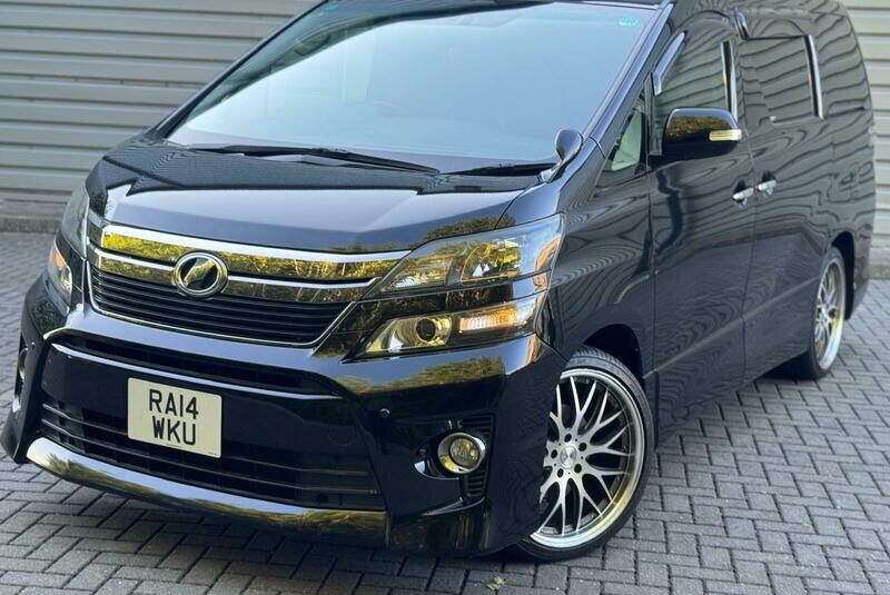 TOYOTA VELLFIRE 2014 VELLFIRE ALPHARD, GOLDEN EYES EDITION 2.4L PETROL, MINT CON