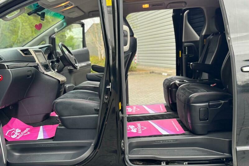 TOYOTA VELLFIRE 2014 VELLFIRE ALPHARD, GOLDEN EYES EDITION 2.4L PETROL, MINT CON