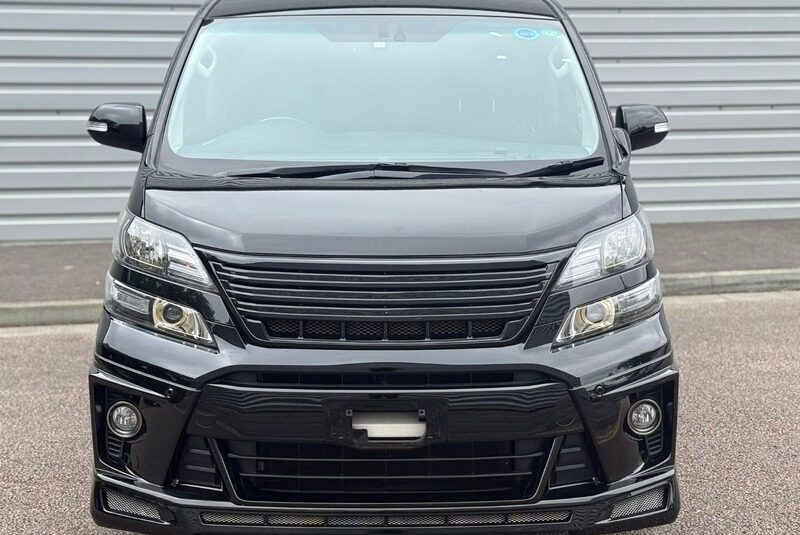 Toyota Vellfire Golden TOYOTA VELLFIRE 2014, GOLDEN EYES EDITION 2.4L PETROL
