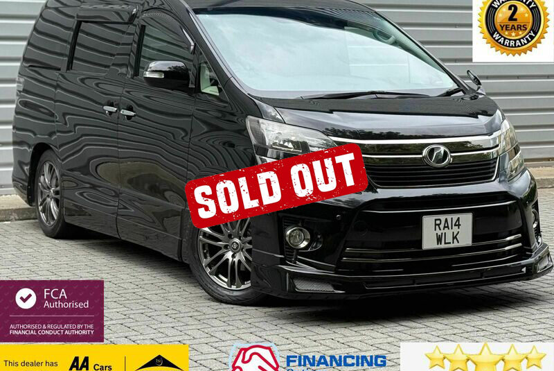 Toyota Vellfire ALPHARD 3.5 V6 PETROL GOLDENEYE 2 2014 FRESH IMPORT