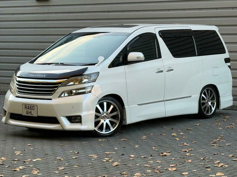 Toyota Vellfire Golden EyesTOYOTA VELLFIRE 2011, GOLDEN EYES EDITION 2.4L PETROL