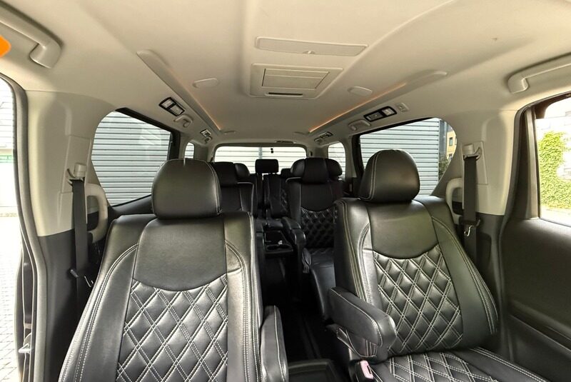 Toyota Alphard Luxury Business Edition 2012 – Mint Condition