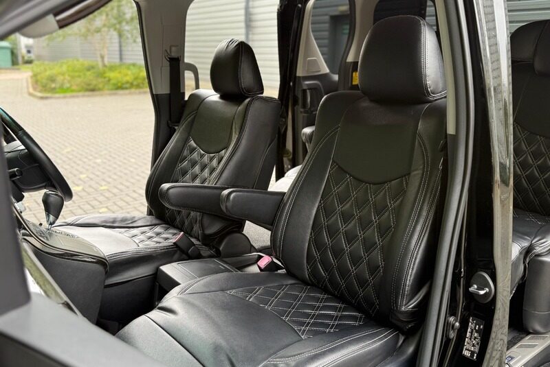 Toyota Alphard Luxury Business Edition 2012 – Mint Condition