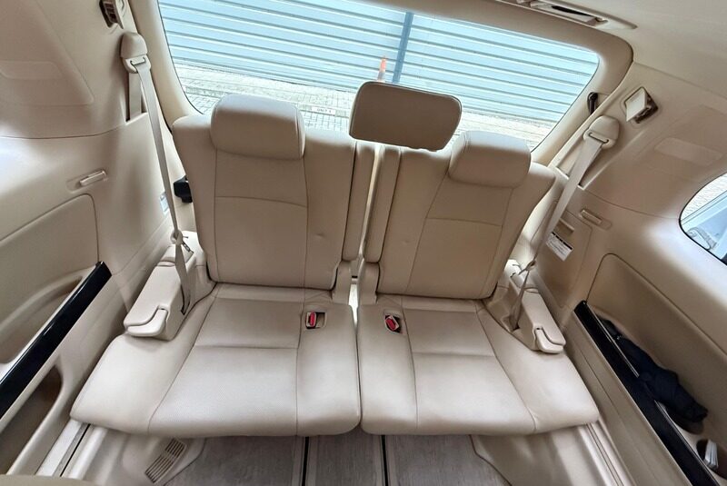 Toyota Alphard Luxury Business Edition 2012 – Top SPEC ULEZ