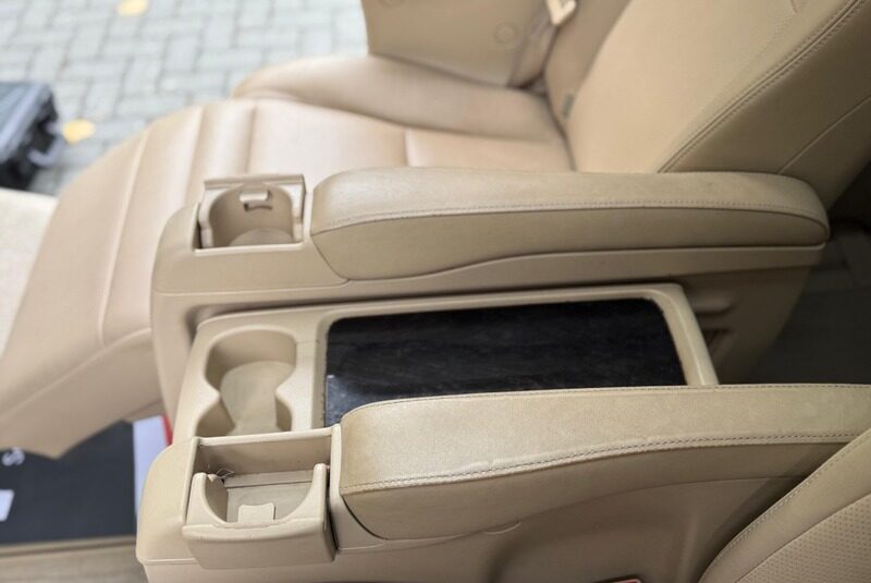 Toyota Alphard Luxury Business Edition 2012 – Top SPEC ULEZ