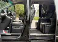 Toyota Alphard Luxury Business Edition 2012 – Mint Condition