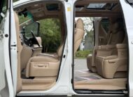 Toyota Alphard Luxury Business Edition 2012 – Top SPEC ULEZ