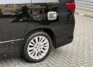 Toyota Alphard Luxury Business Edition 2012 – Mint Condition