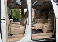 Toyota Alphard Luxury Business Edition 2012 – Top SPEC ULEZ