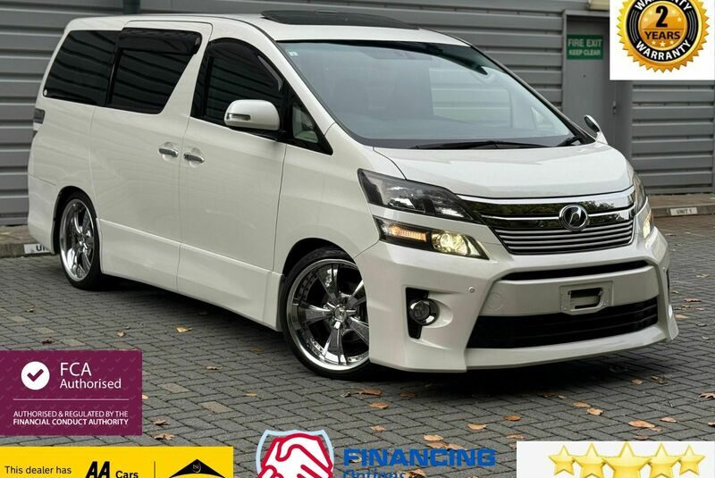 Toyota Vellfire Golden Eyes 2013