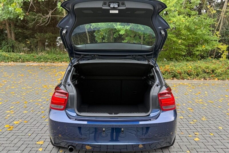 BMW 1 SERIES 2012