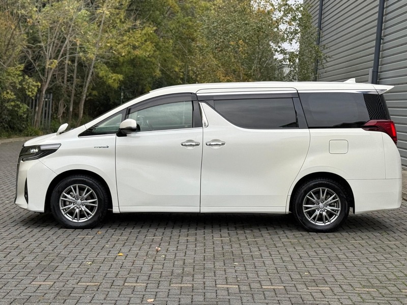 Toyota Alphard 2.5L Hybrid