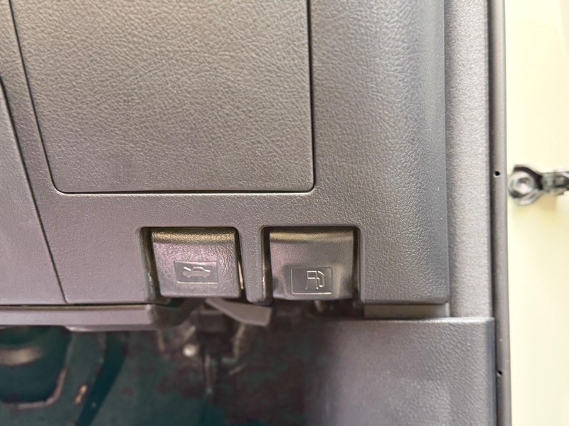 Toyota Alphard 2.5L Hybrid