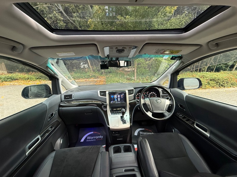 Toyota Vellfire Golden Eyes- 2013 3.5L V6