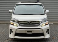 Toyota Vellfire Golden Eyes 2013