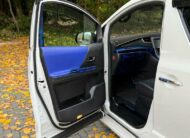 Toyota Vellfire 2.4 Petrol, 2013 STUNNING BODYKIT AIR SUSPENSION