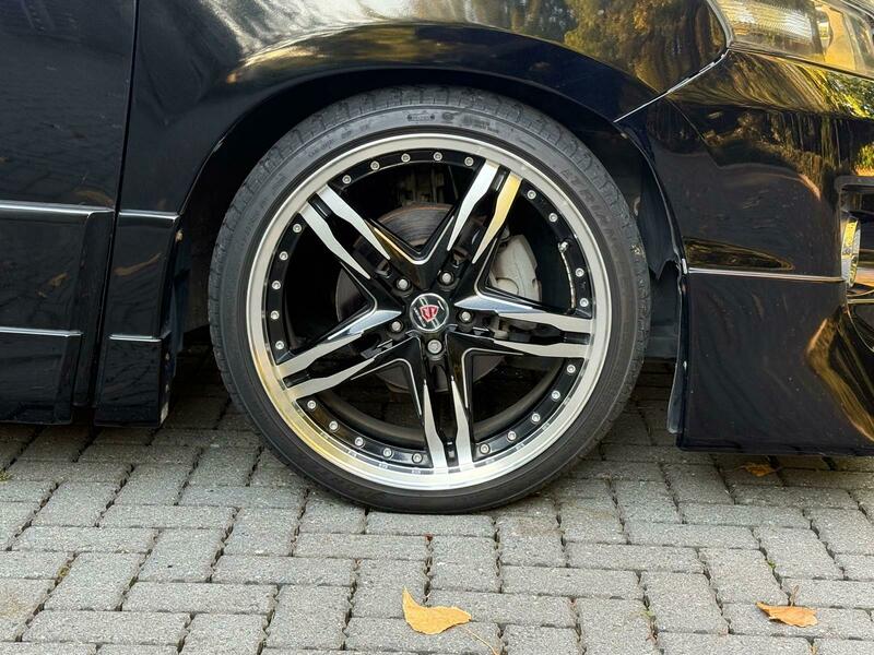 Toyota Vellfire 3.5 V6 MODELISTA BODYKIT 2014