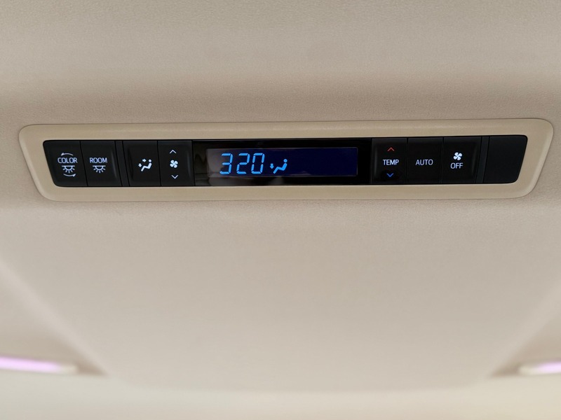 Toyota Alphard 2.5L Hybrid